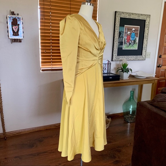 NWOT GORGEOUS mustard yellow satin midi dress - Picture 4 of 7